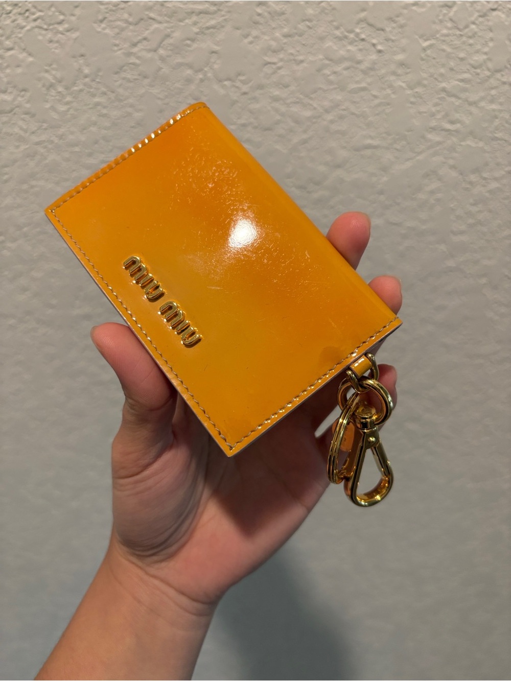 Miu Miu Glossy Patent Card Key Holder Wallet - Picture 10 of 12